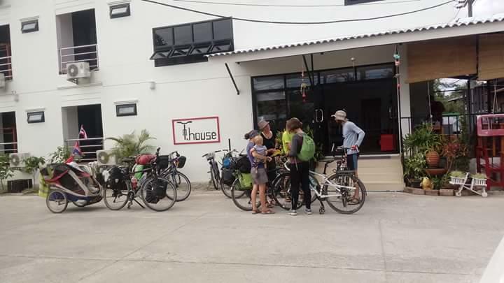T. House Hotel Meszot Kültér fotó